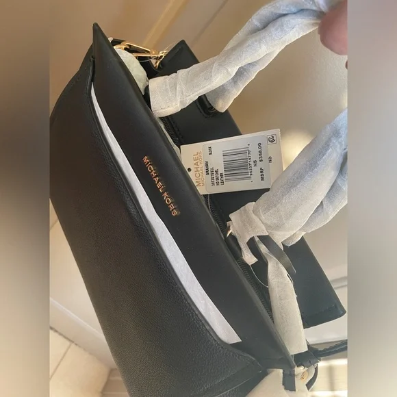 Michael Kors Graham Satchel - Picture 6 of 11